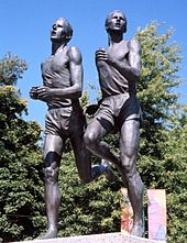 Statue of Landy and Bannister